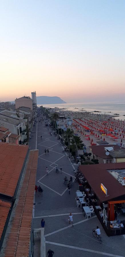 Villetta Del Conero Porto Recanati Bagian luar foto